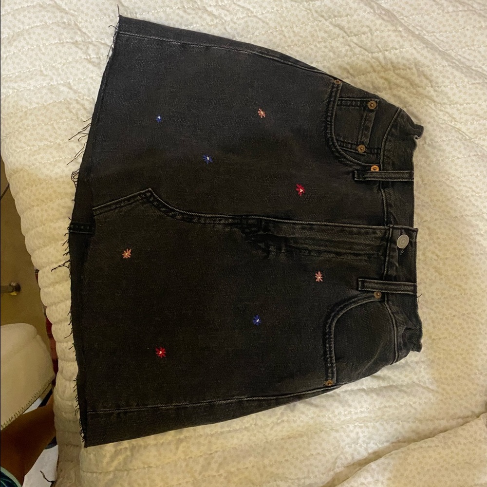 Levi’s snatched elastic high waisted flower skirt